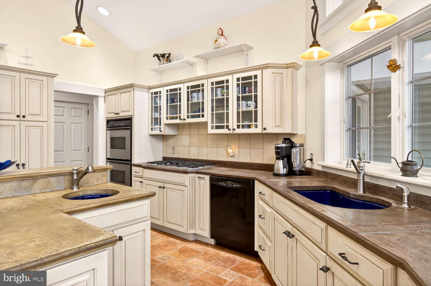 PENDLETON FARMS - Residential