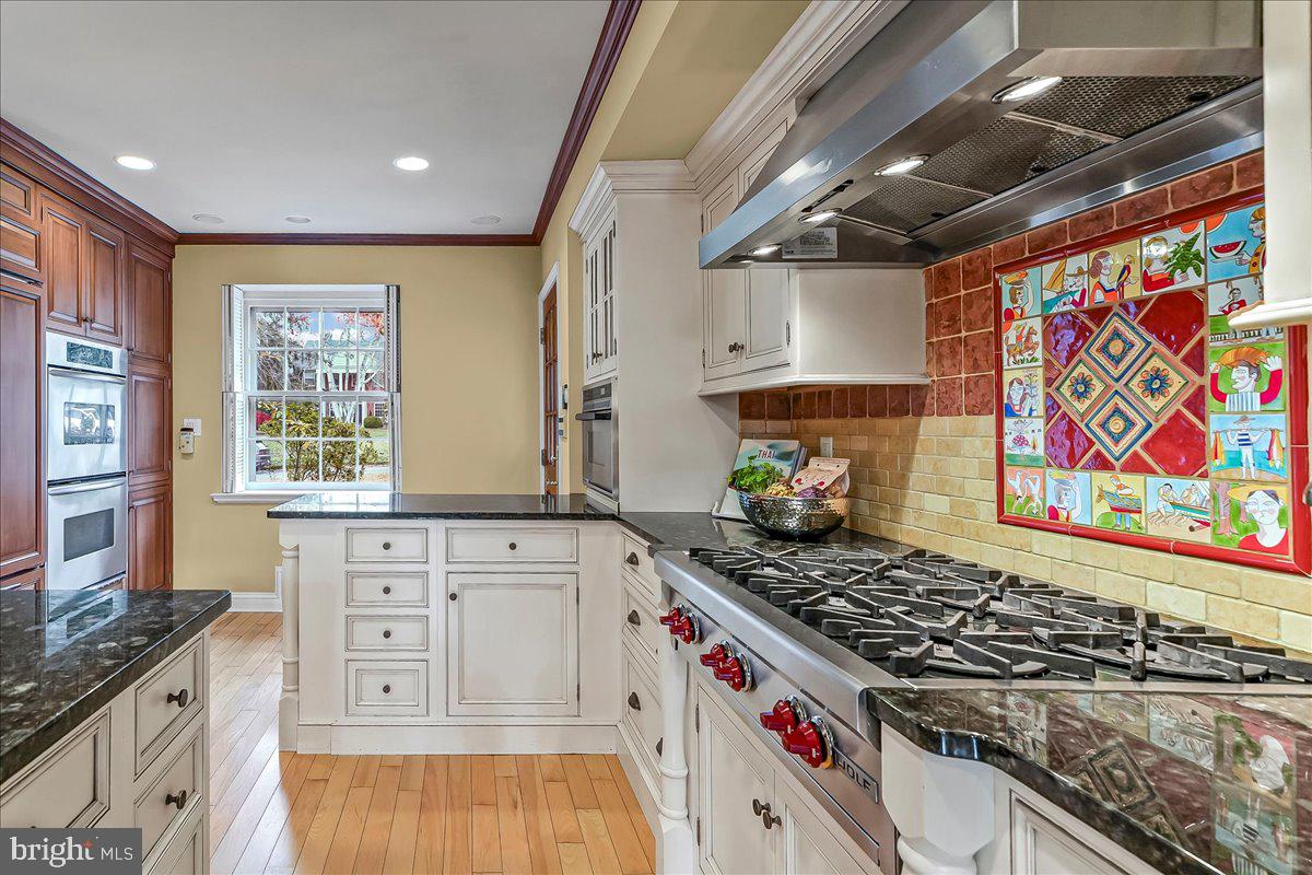 GLADWYNE - Residential