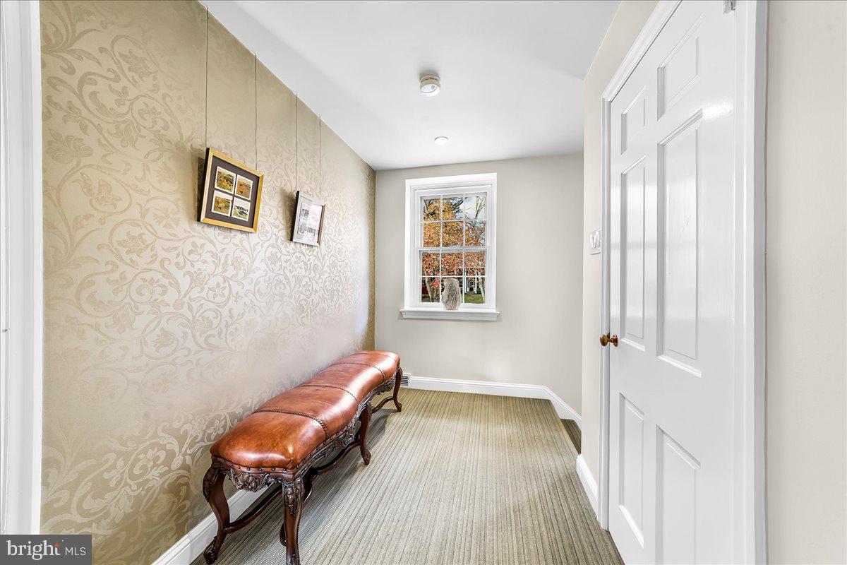 GLADWYNE - Residential