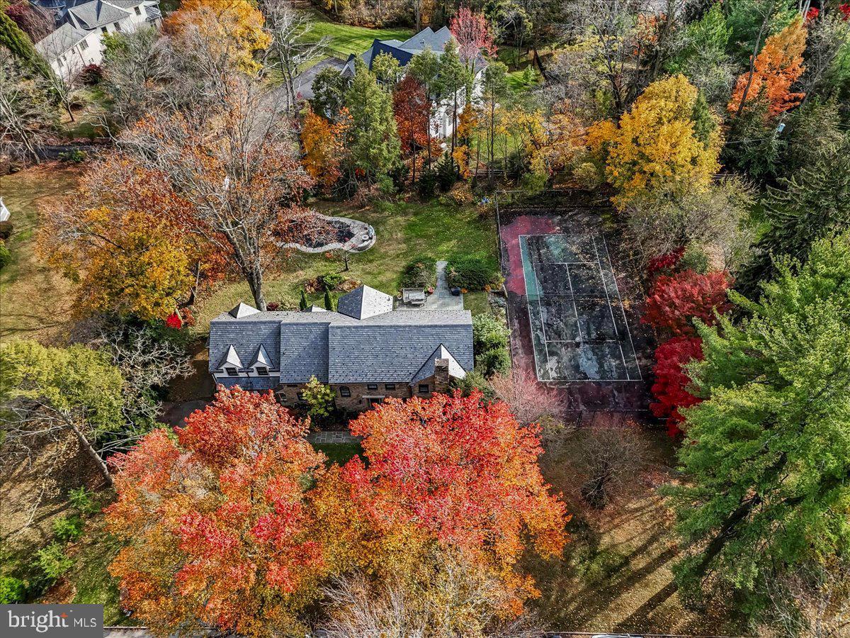 GLADWYNE - Residential