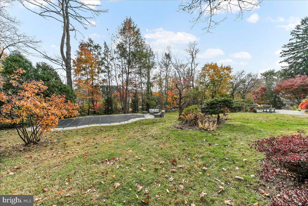 GLADWYNE - Residential