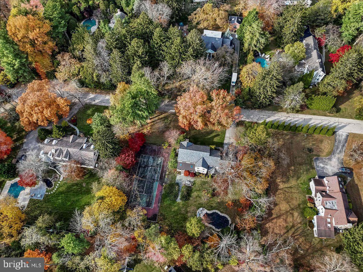 GLADWYNE - Residential