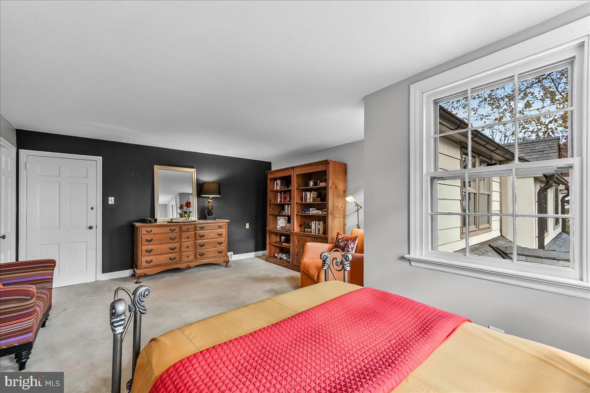 GLADWYNE - Residential