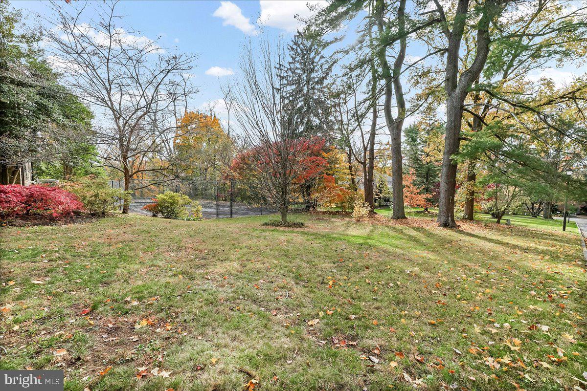 GLADWYNE - Residential