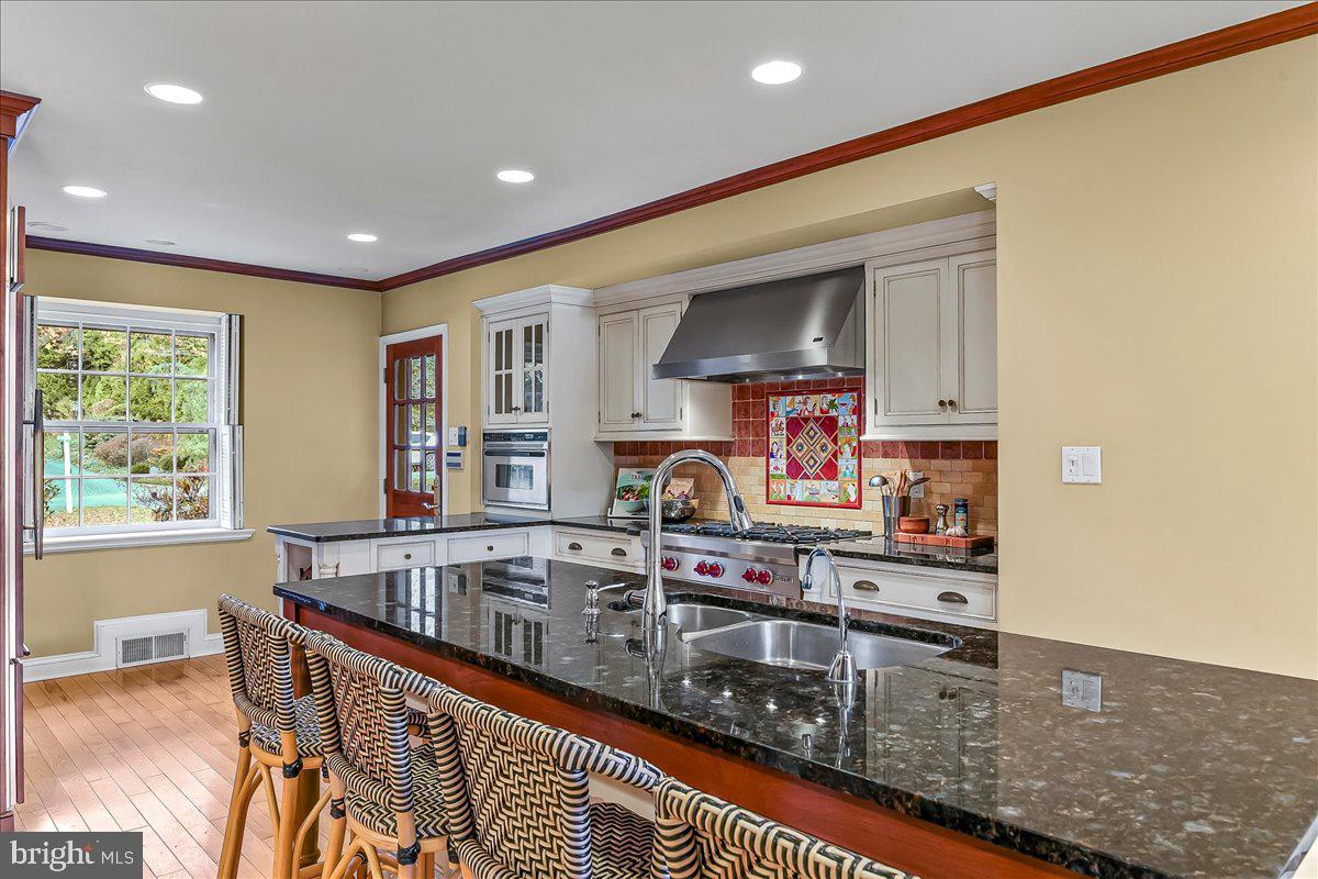 GLADWYNE - Residential