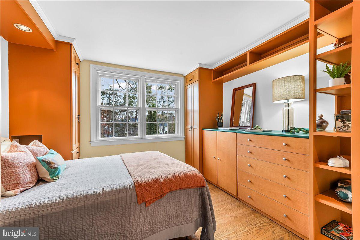 GLADWYNE - Residential