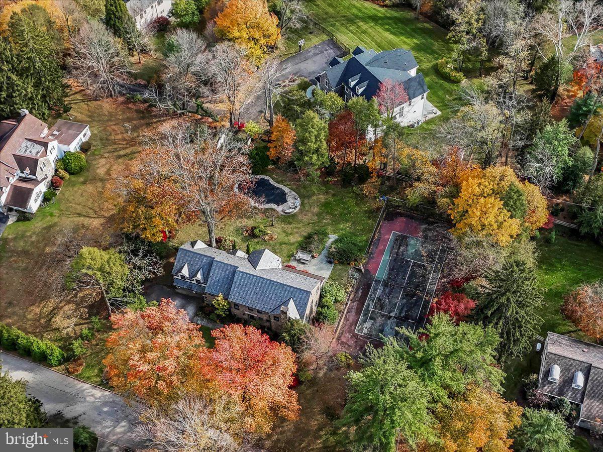 GLADWYNE - Residential