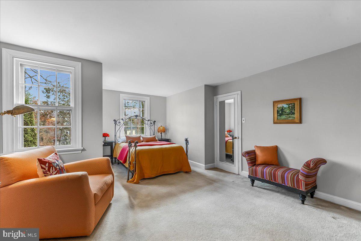 GLADWYNE - Residential