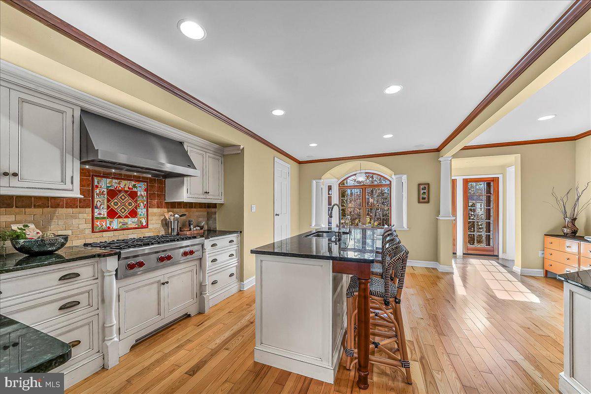 GLADWYNE - Residential