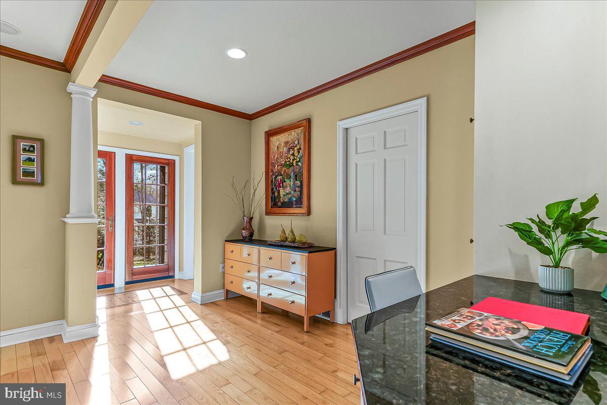 GLADWYNE - Residential