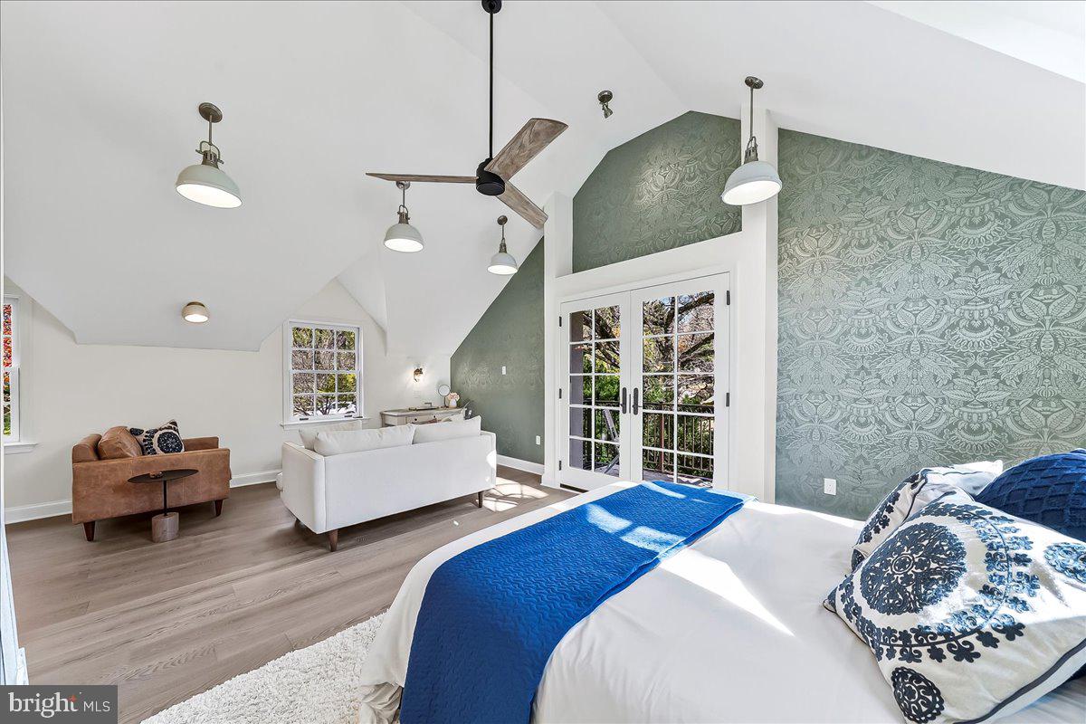 GLADWYNE - Residential