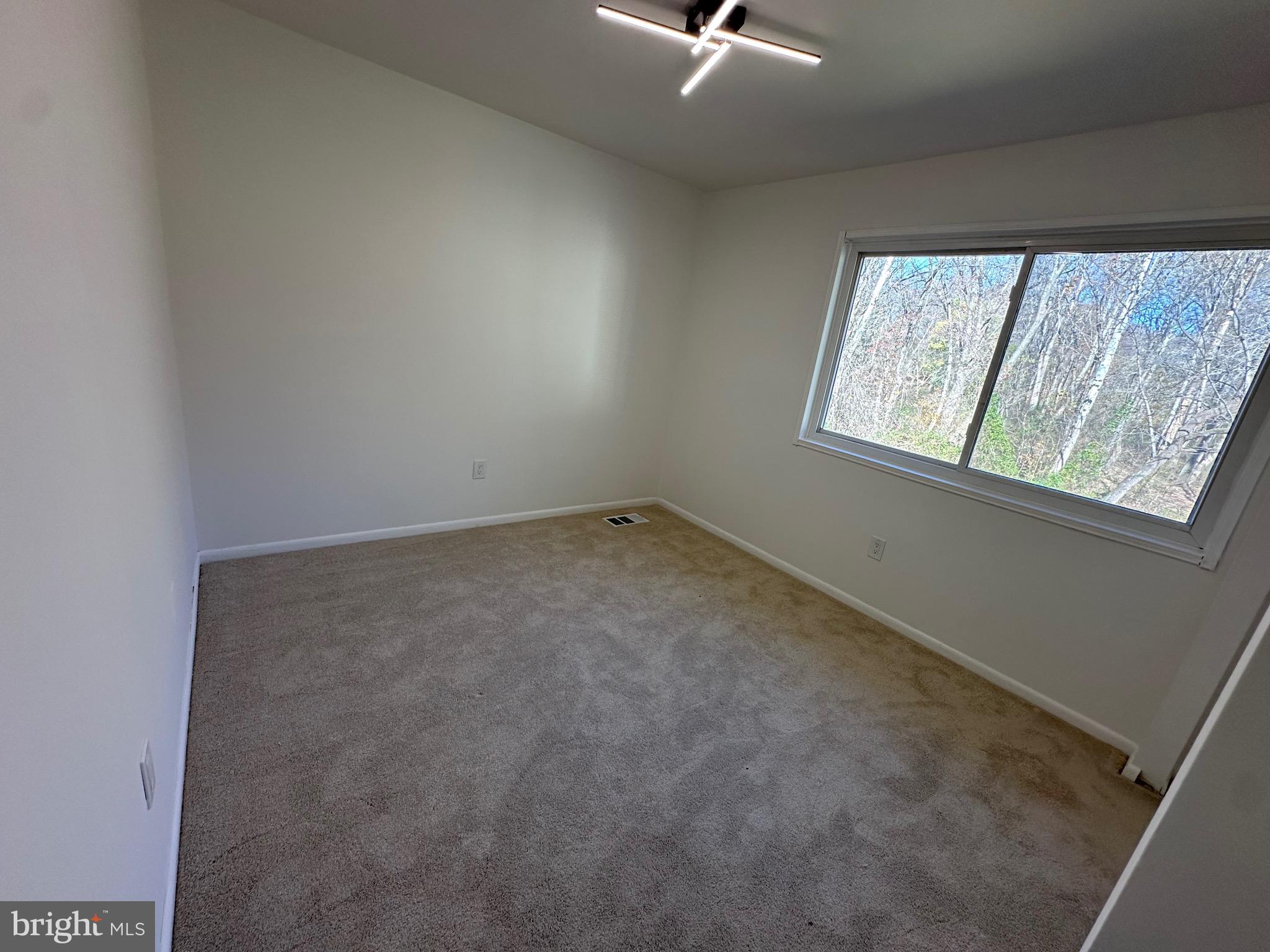 GERMANTOWN PARK - Residential Lease