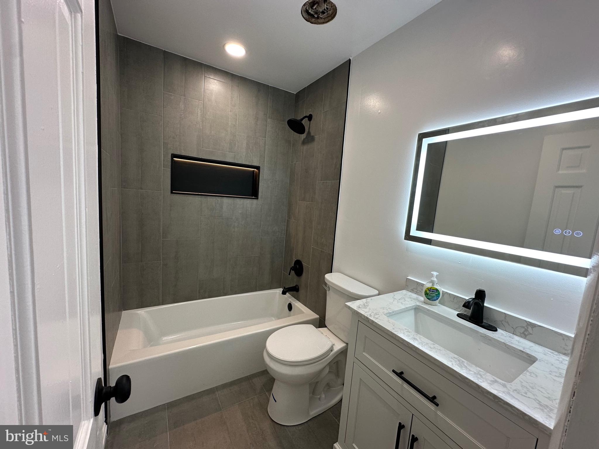 GERMANTOWN PARK - Residential Lease