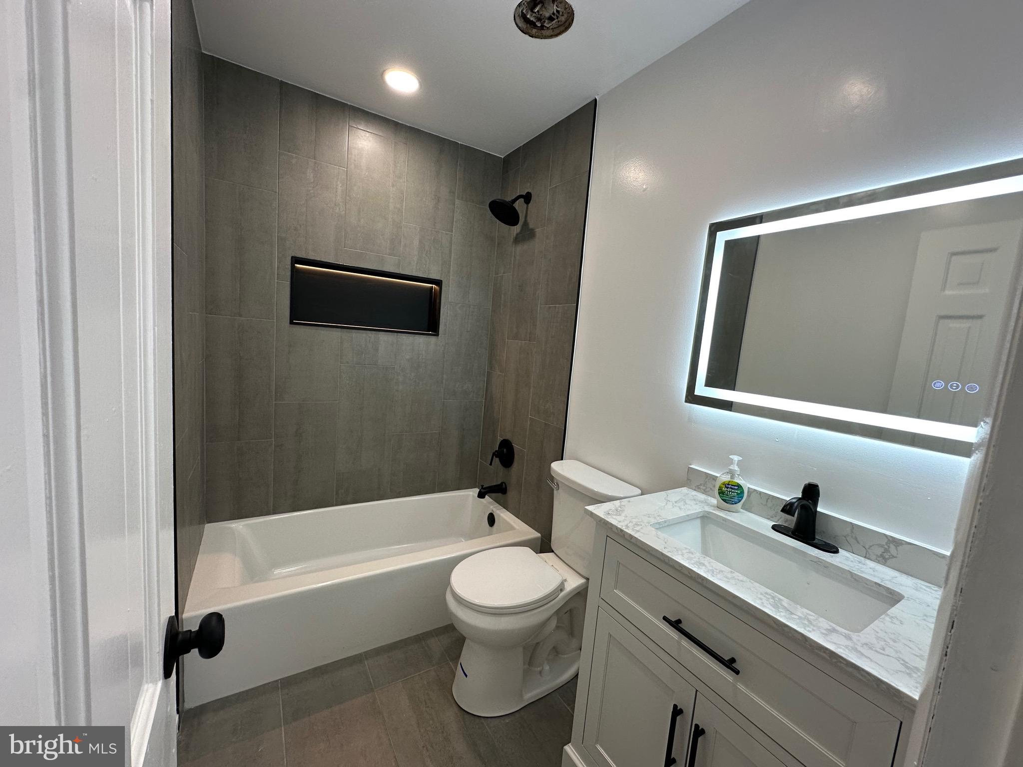 GERMANTOWN PARK - Residential Lease