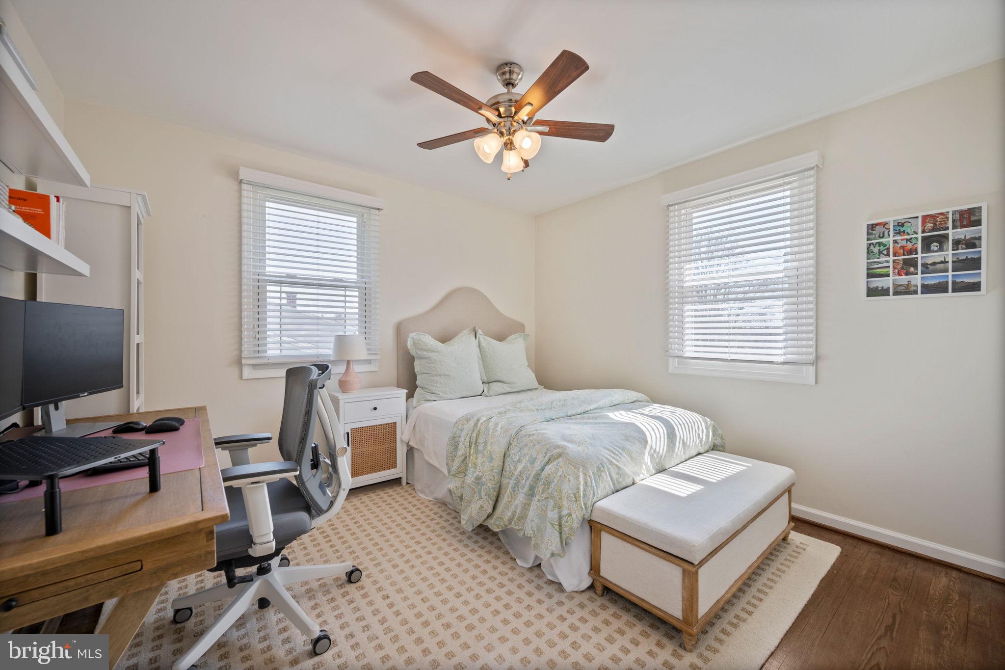 YORK MANOR - Residential