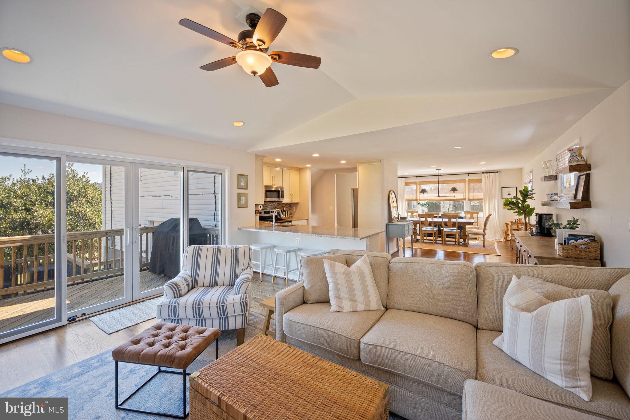 YORK MANOR - Residential