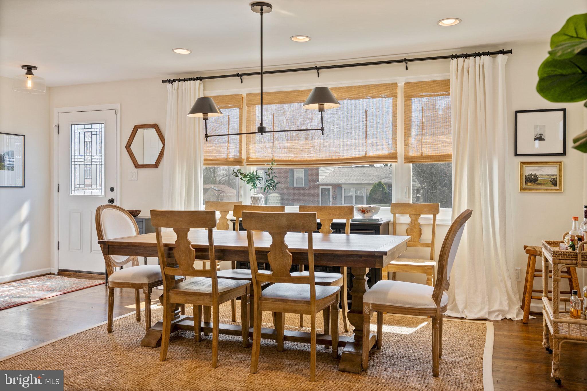 YORK MANOR - Residential