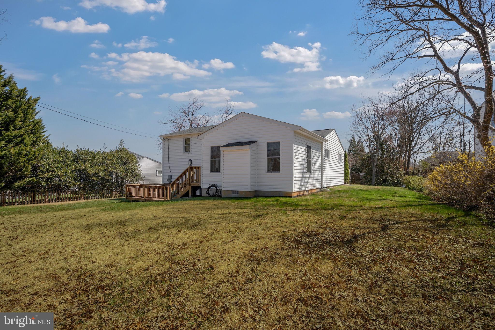 YORK MANOR - Residential