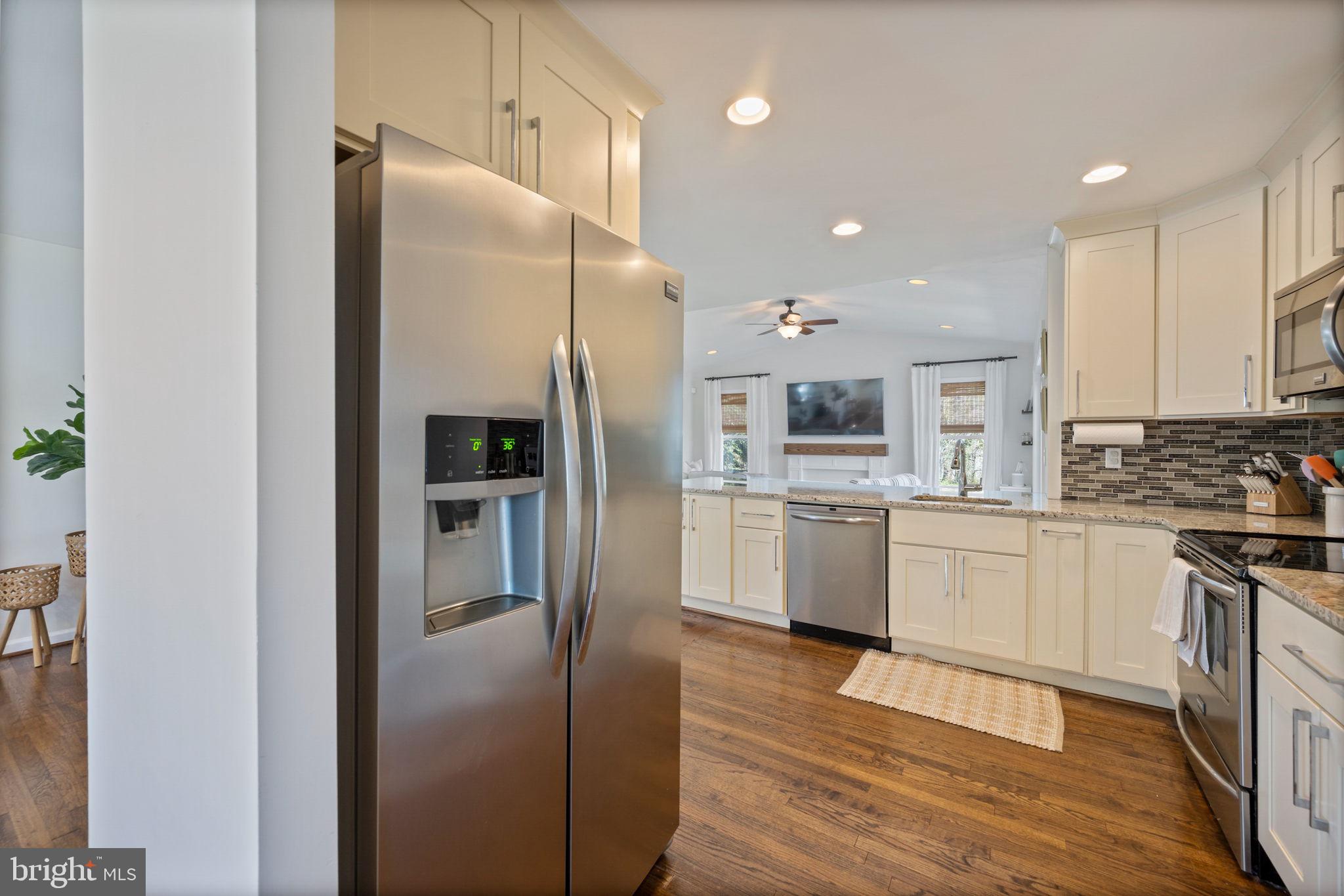 YORK MANOR - Residential