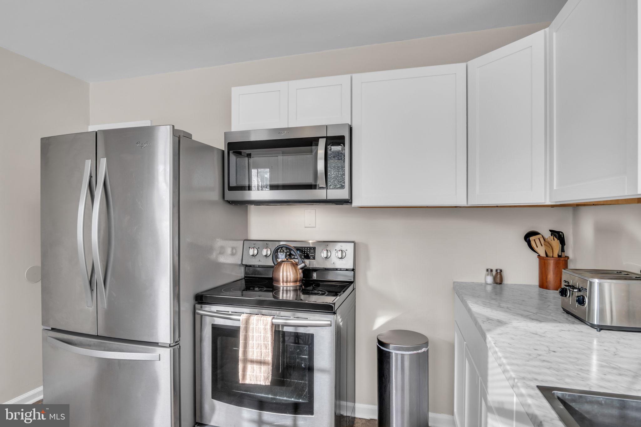 SCHLUSSER VILLAGE - Residential