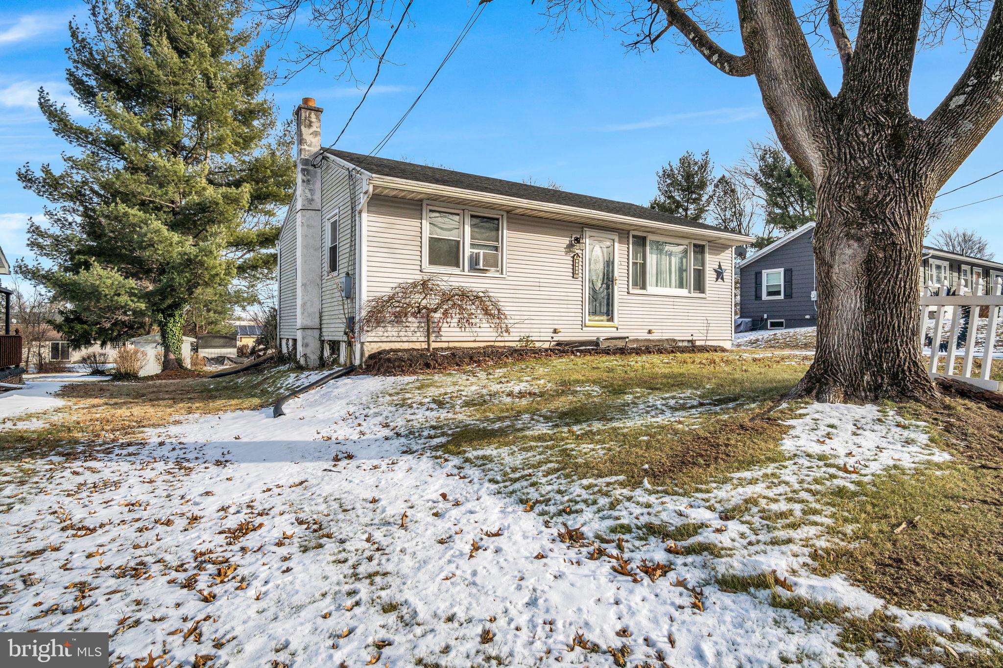 SCHLUSSER VILLAGE - Residential