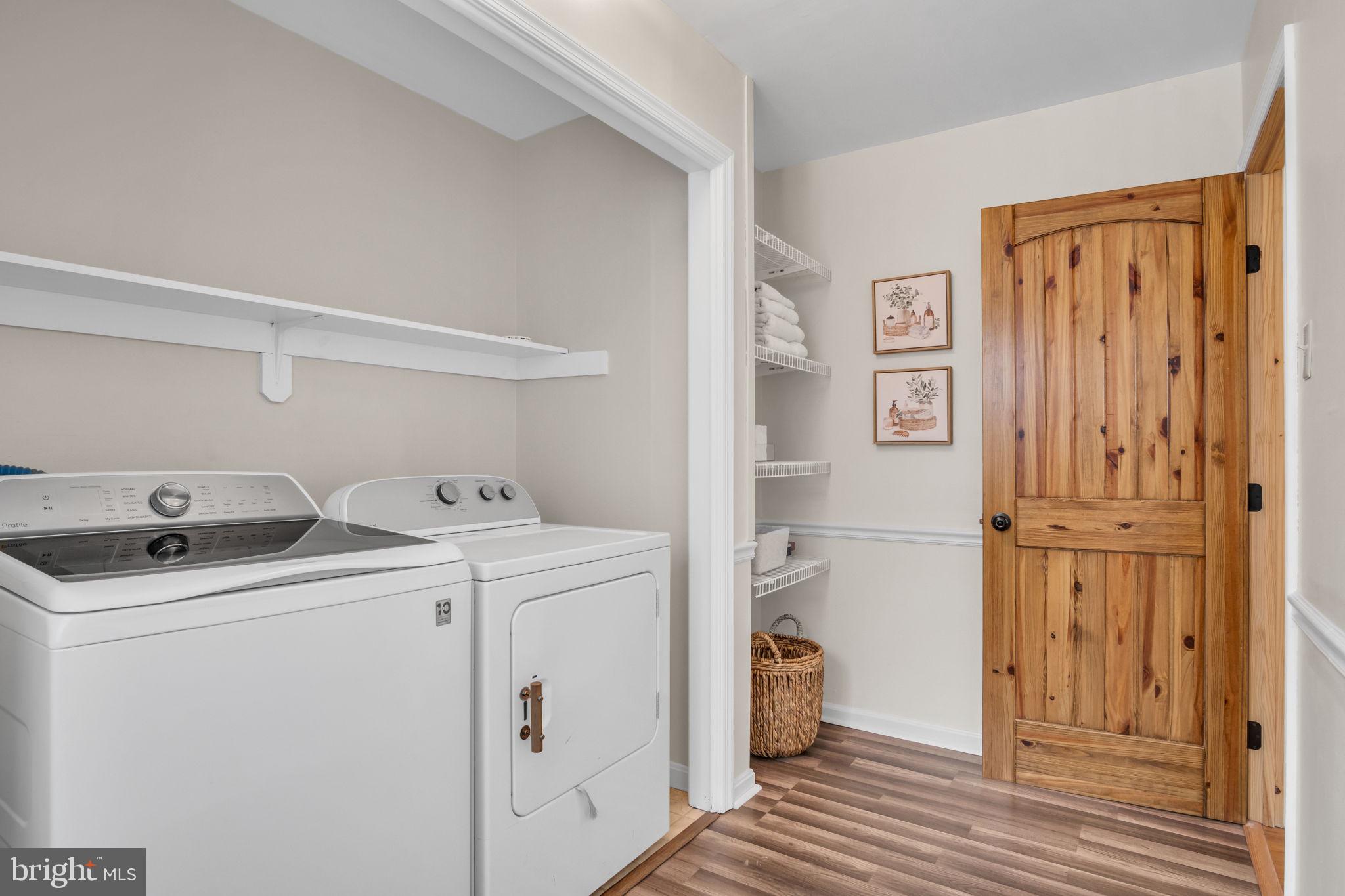 SCHLUSSER VILLAGE - Residential