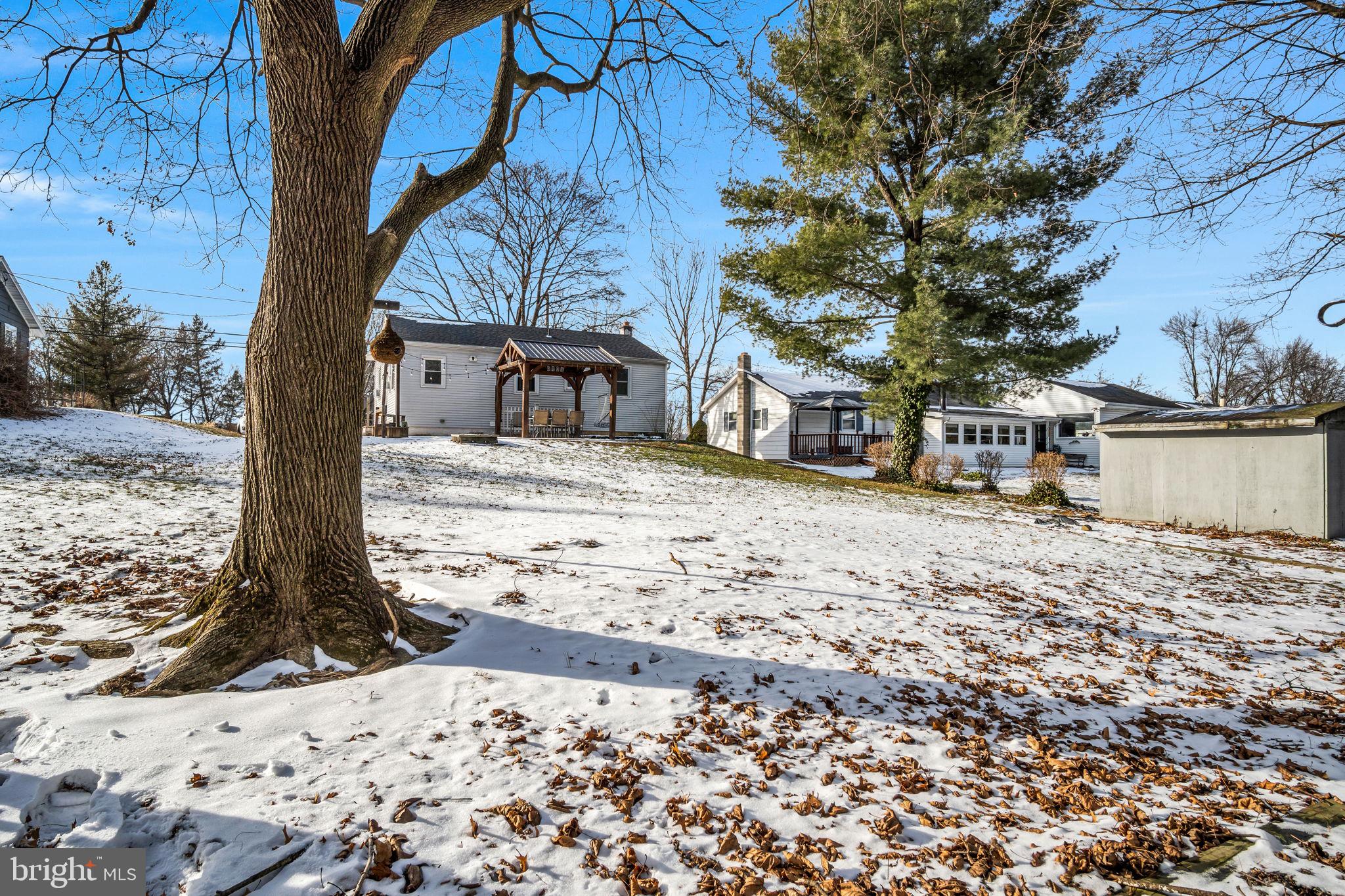 SCHLUSSER VILLAGE - Residential