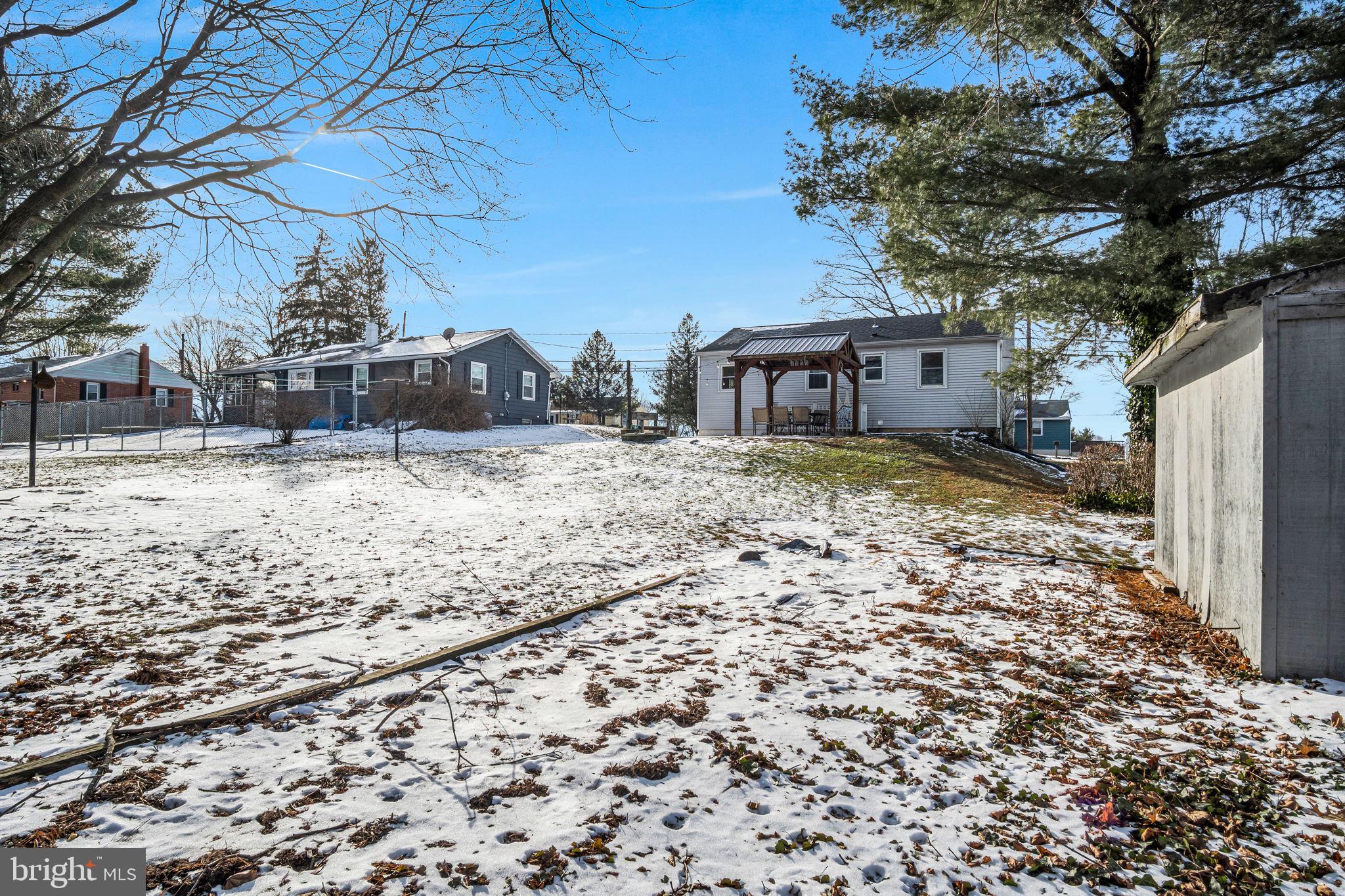 SCHLUSSER VILLAGE - Residential