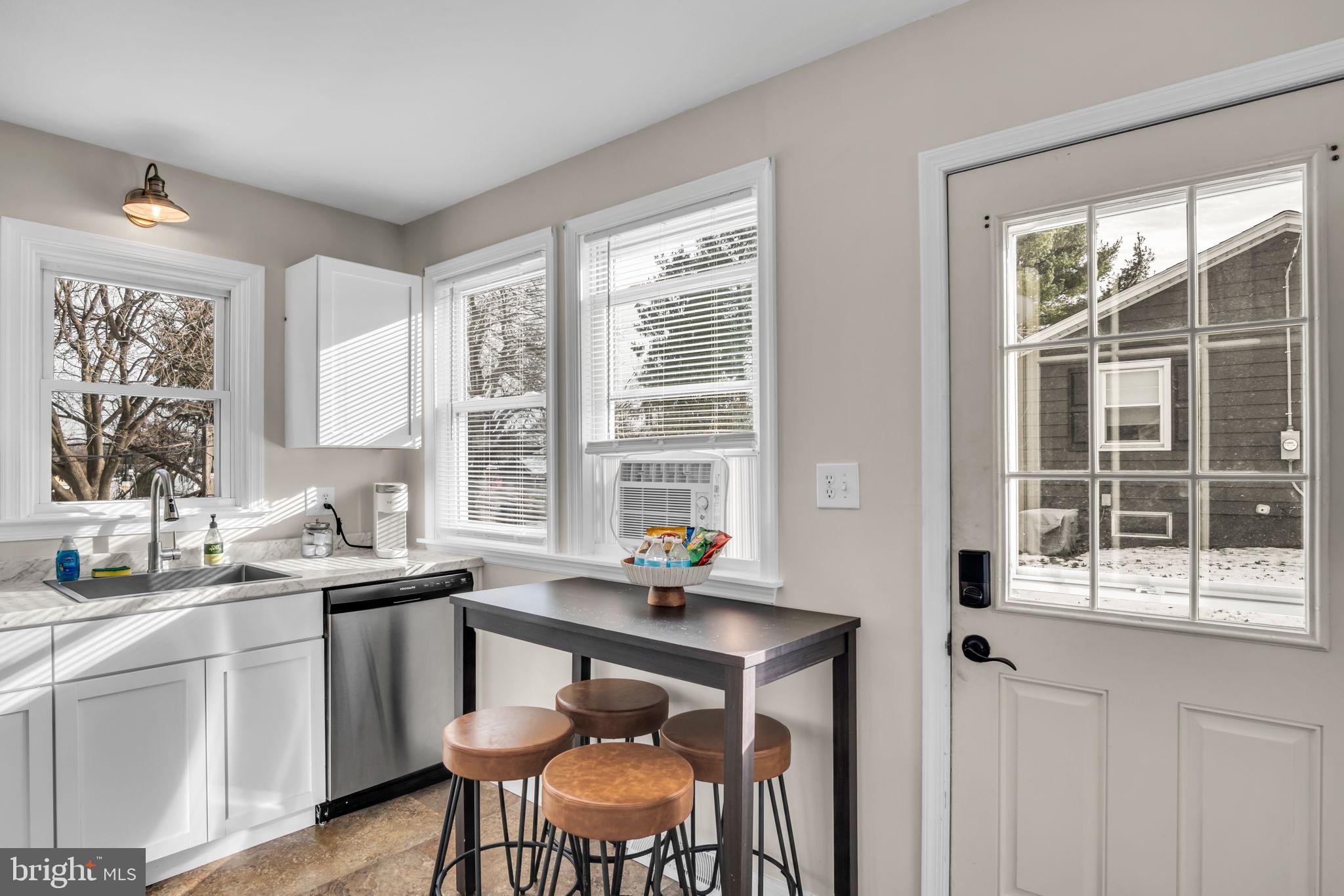 SCHLUSSER VILLAGE - Residential