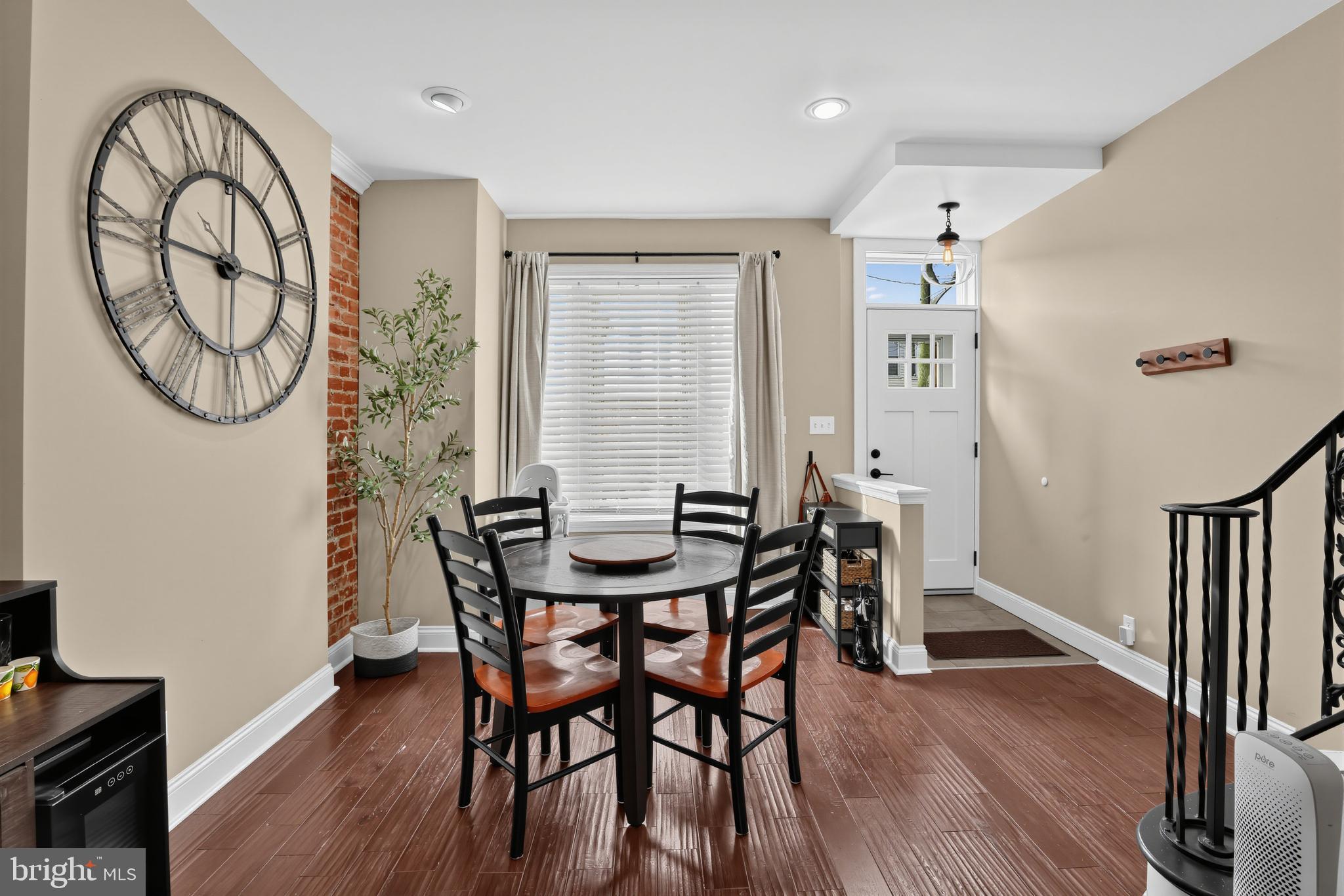 135 W RITNER STREET