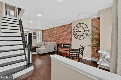 Townhouse For Sale - 135 W Ritner Street<br/> PHILADELPHIA, PA 19148