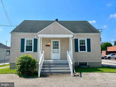 Photo of 203 Old Padonia Rd, COCKEYSVILLE, MD 21030 (MLS # MDBC2161328)