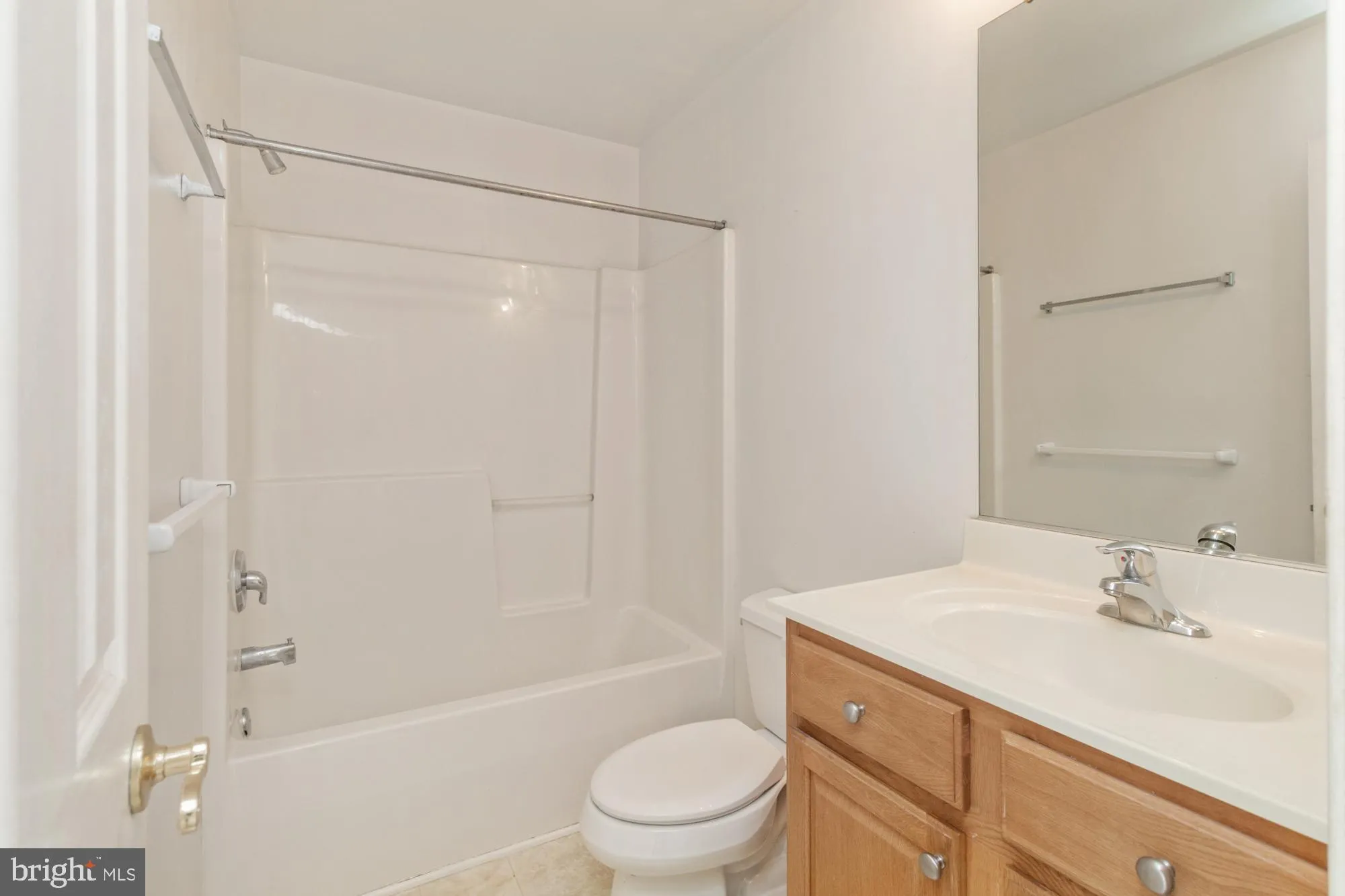 York, Pennsylvania 17408, United States, 3 Bedrooms Bedrooms, ,3 BathroomsBathrooms,Residential,Pending,79943