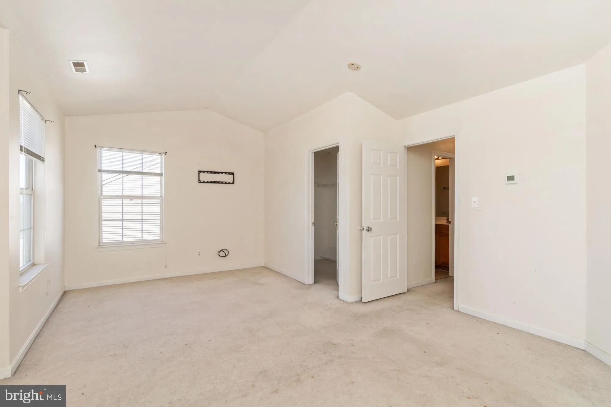 York, Pennsylvania 17408, United States, 3 Bedrooms Bedrooms, ,3 BathroomsBathrooms,Residential,Pending,79943