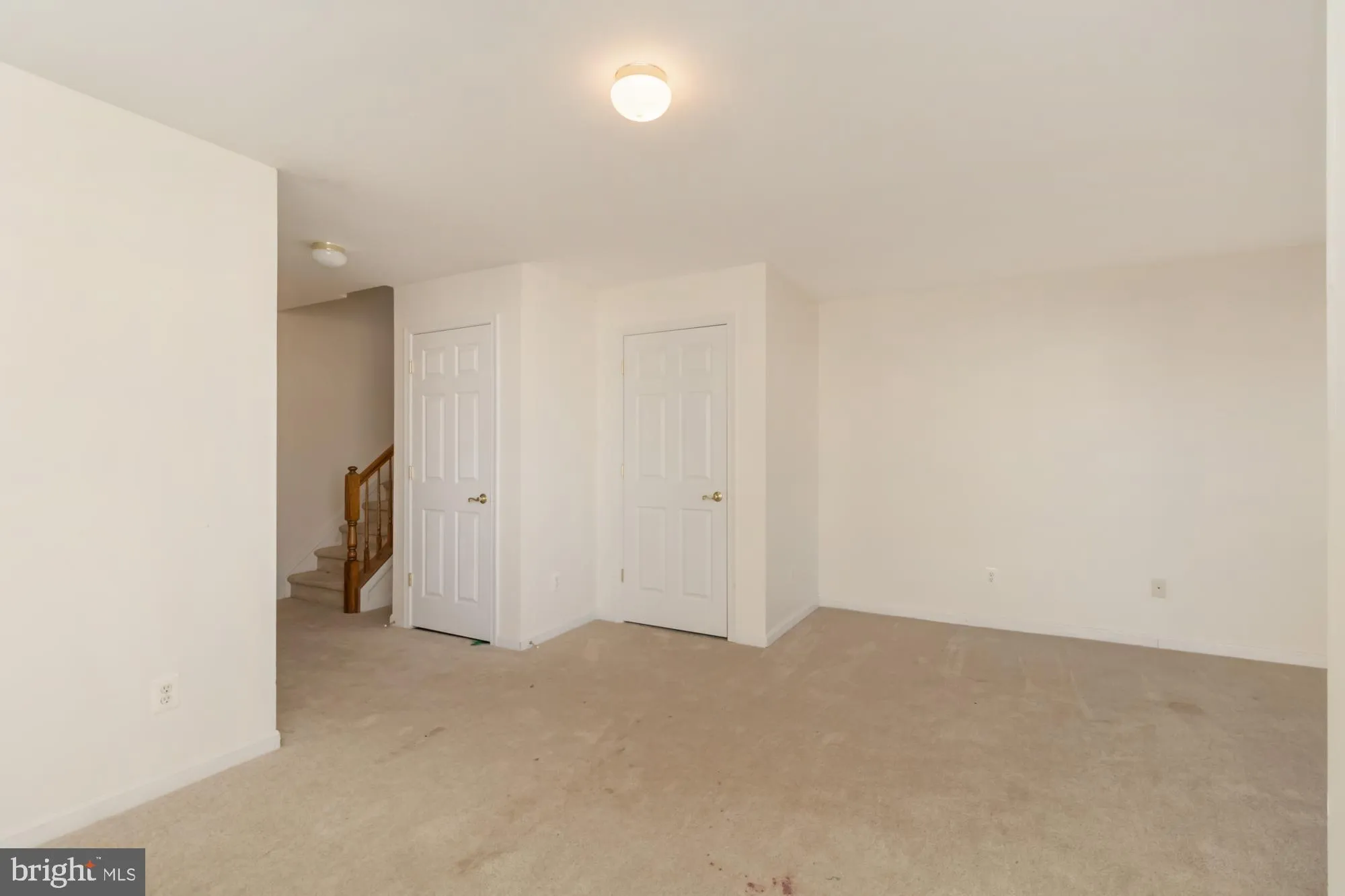 York, Pennsylvania 17408, United States, 3 Bedrooms Bedrooms, ,3 BathroomsBathrooms,Residential,Pending,79943