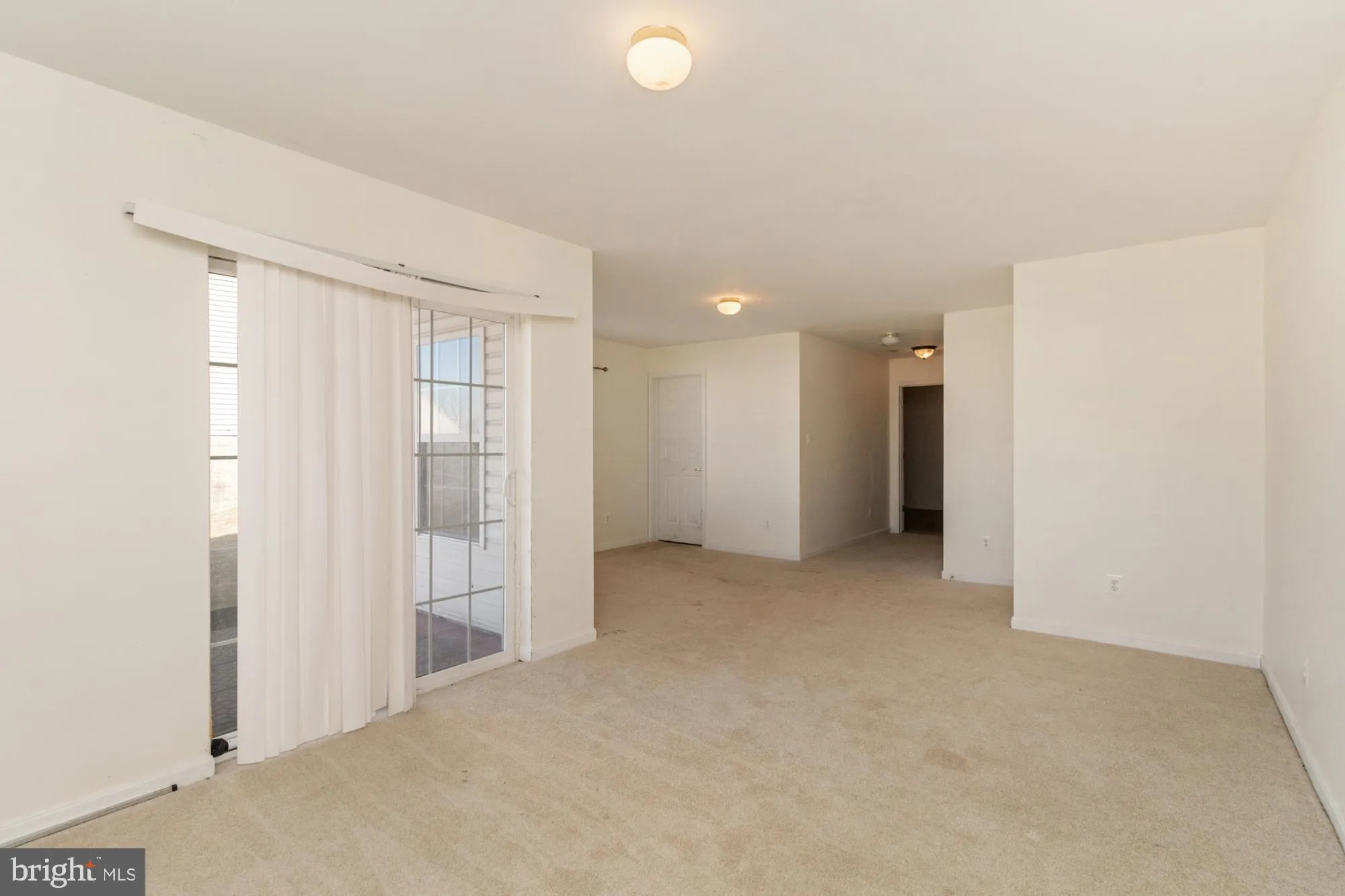 York, Pennsylvania 17408, United States, 3 Bedrooms Bedrooms, ,3 BathroomsBathrooms,Residential,Pending,79943