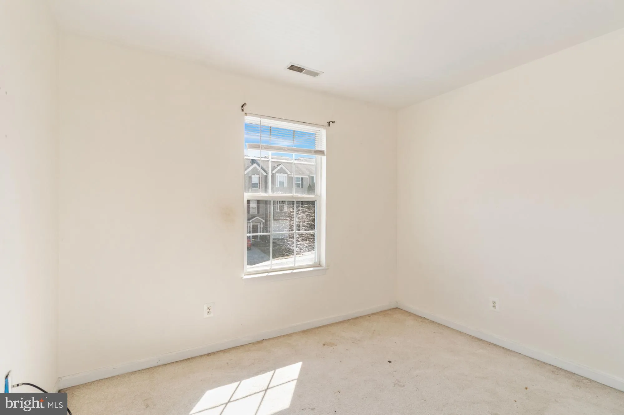 York, Pennsylvania 17408, United States, 3 Bedrooms Bedrooms, ,3 BathroomsBathrooms,Residential,Pending,79943