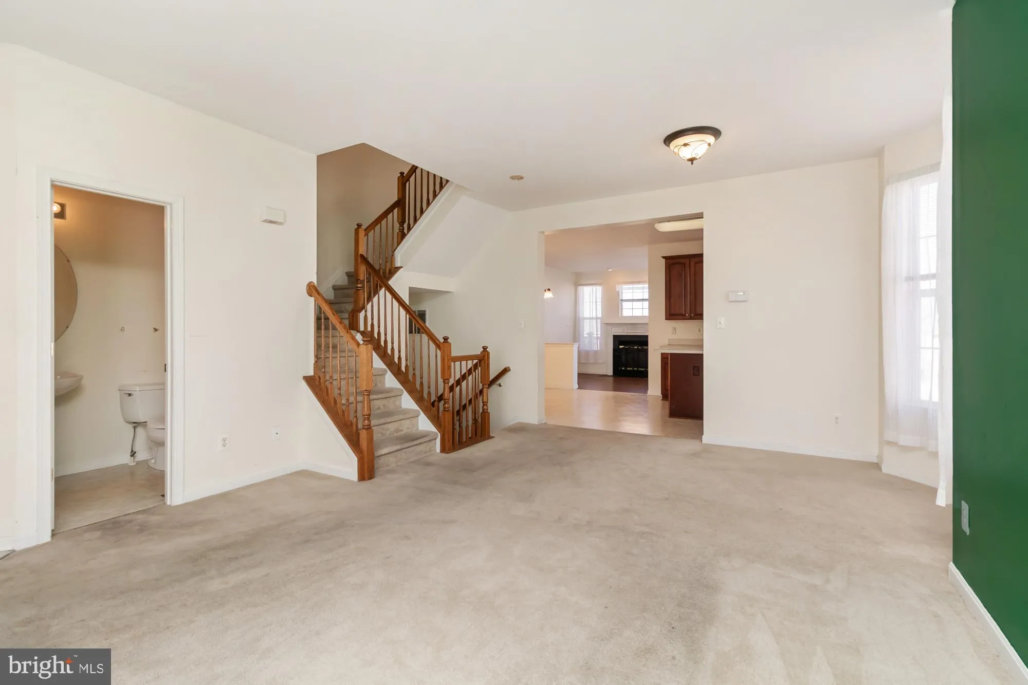 York, Pennsylvania 17408, United States, 3 Bedrooms Bedrooms, ,3 BathroomsBathrooms,Residential,Pending,79943