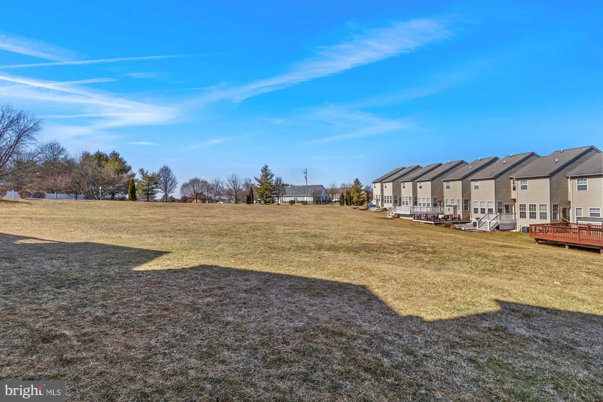 York, Pennsylvania 17408, United States, 3 Bedrooms Bedrooms, ,3 BathroomsBathrooms,Residential,Pending,79943