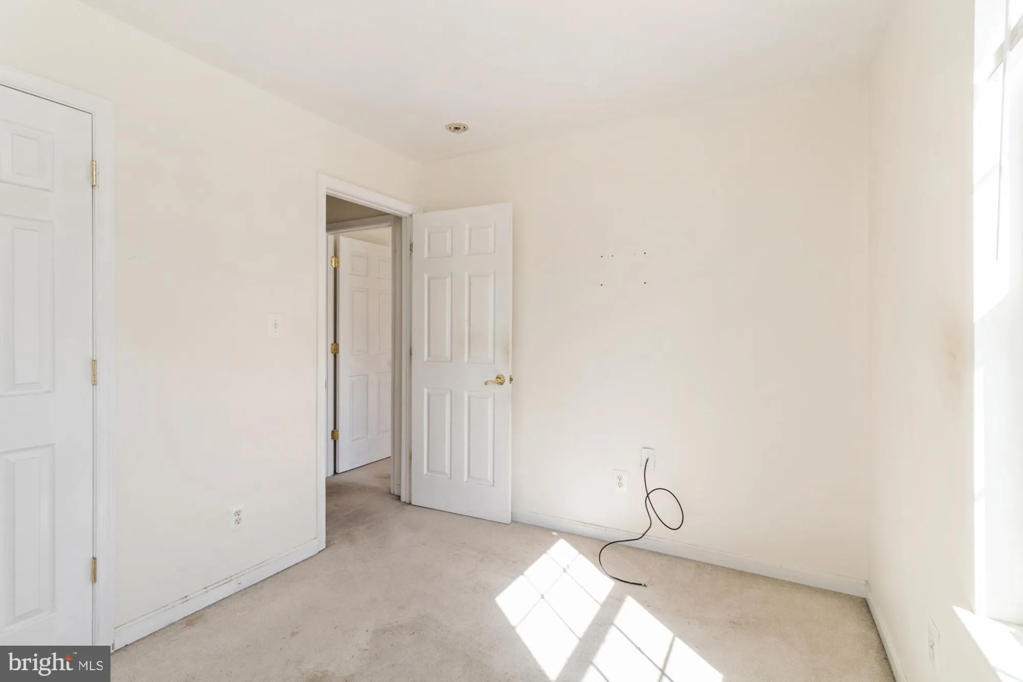 York, Pennsylvania 17408, United States, 3 Bedrooms Bedrooms, ,3 BathroomsBathrooms,Residential,Pending,79943