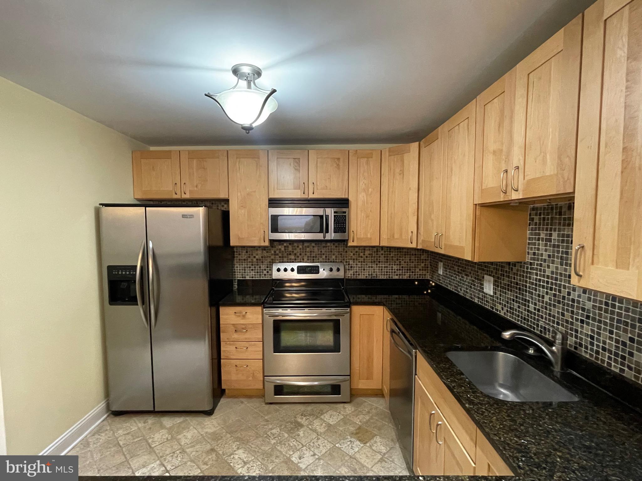 ANCHORAGE TOWERS - Residential Lease