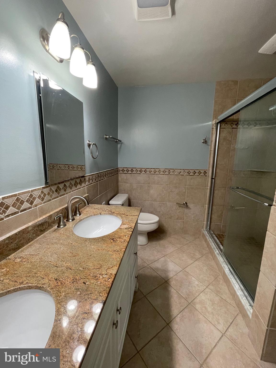 ANCHORAGE TOWERS - Residential Lease