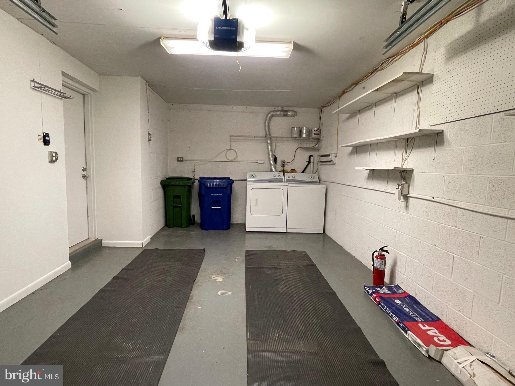 ANCHORAGE TOWERS - Residential Lease