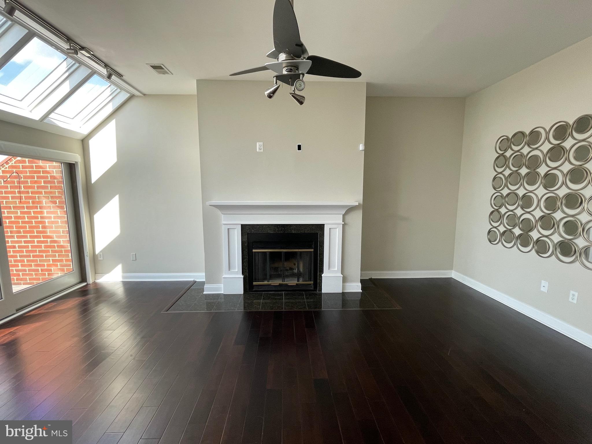 ANCHORAGE TOWERS - Residential Lease