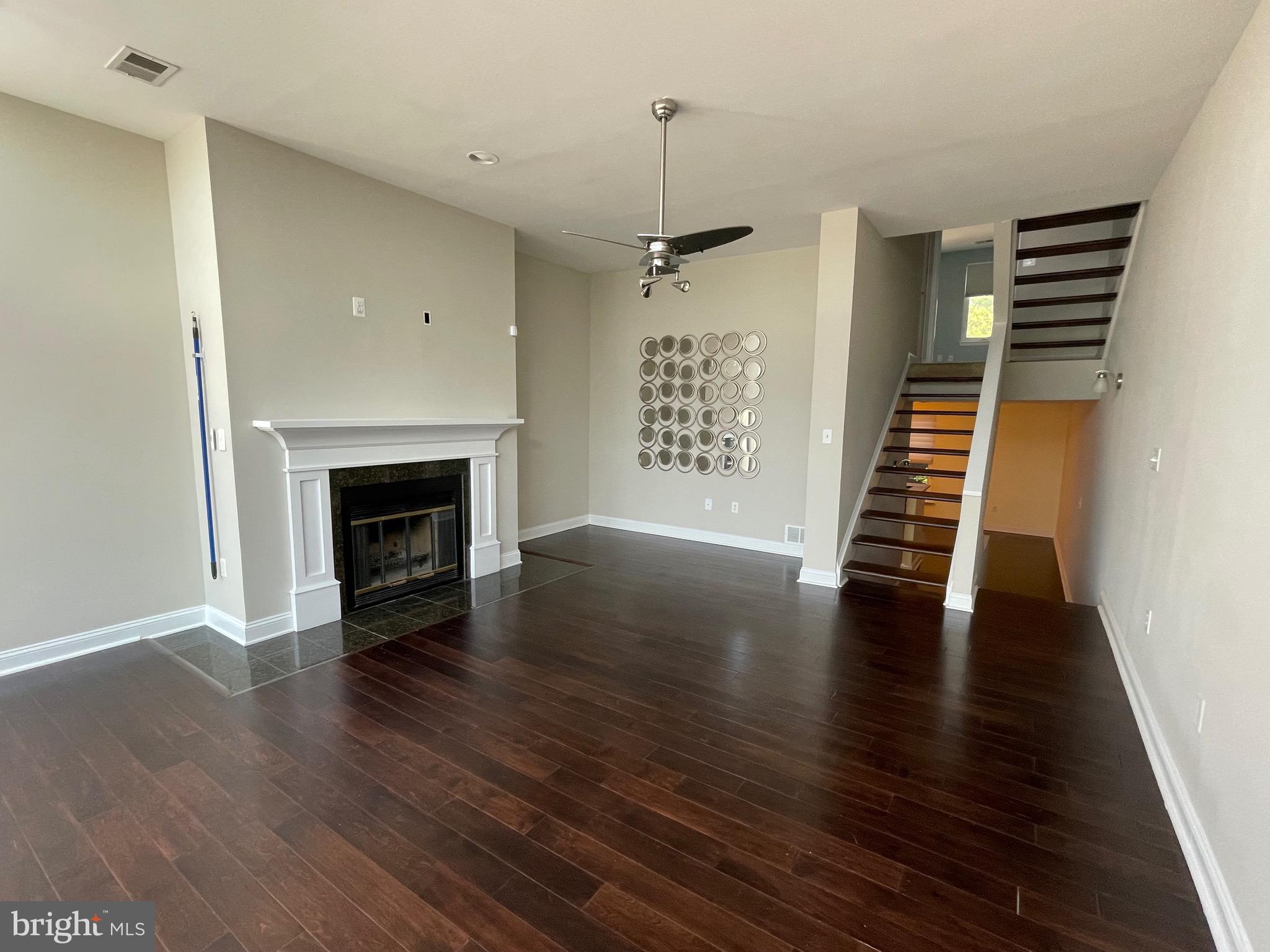 ANCHORAGE TOWERS - Residential Lease
