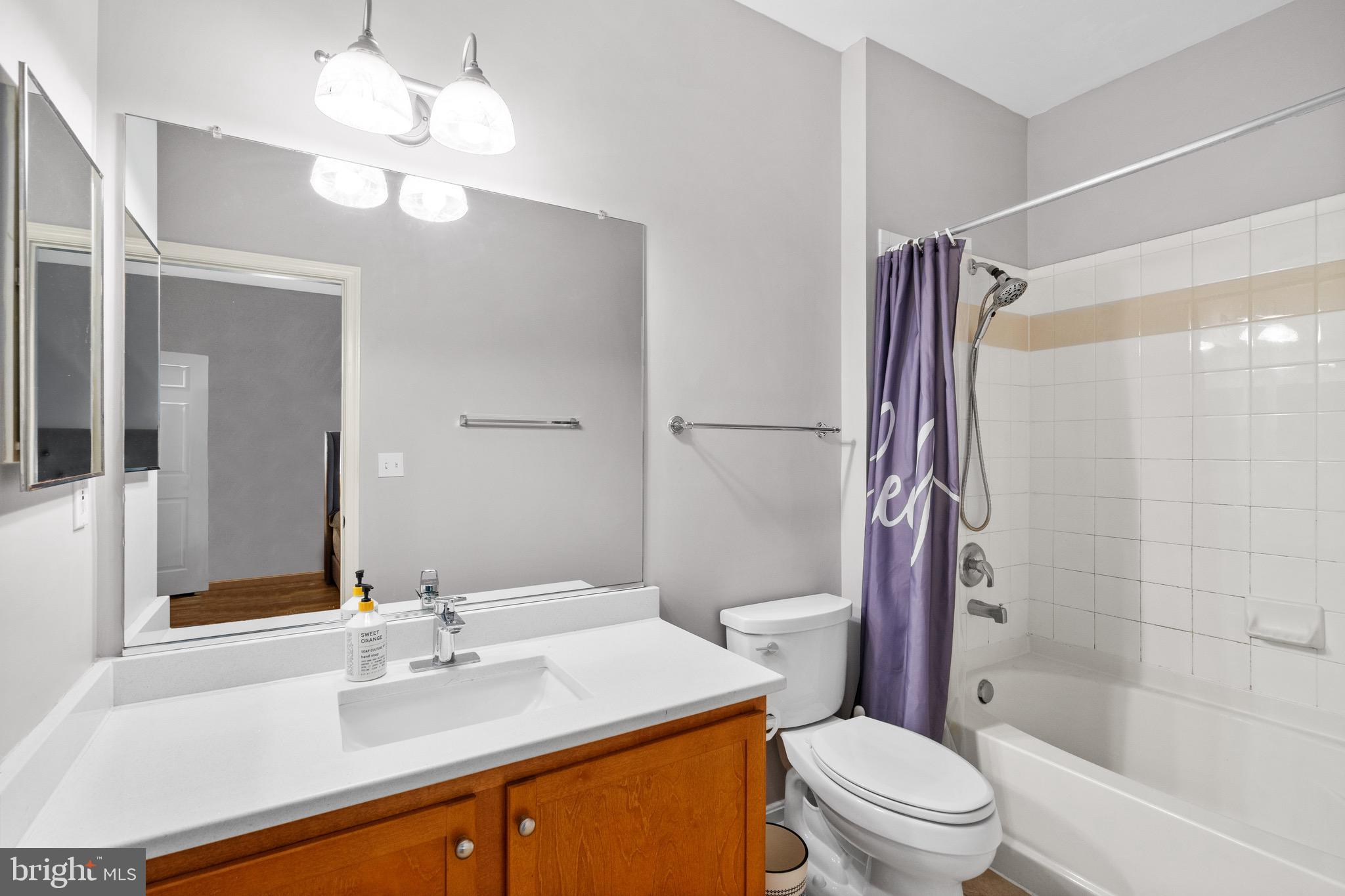 EXCHANGE AT VAN DORN - Residential Lease