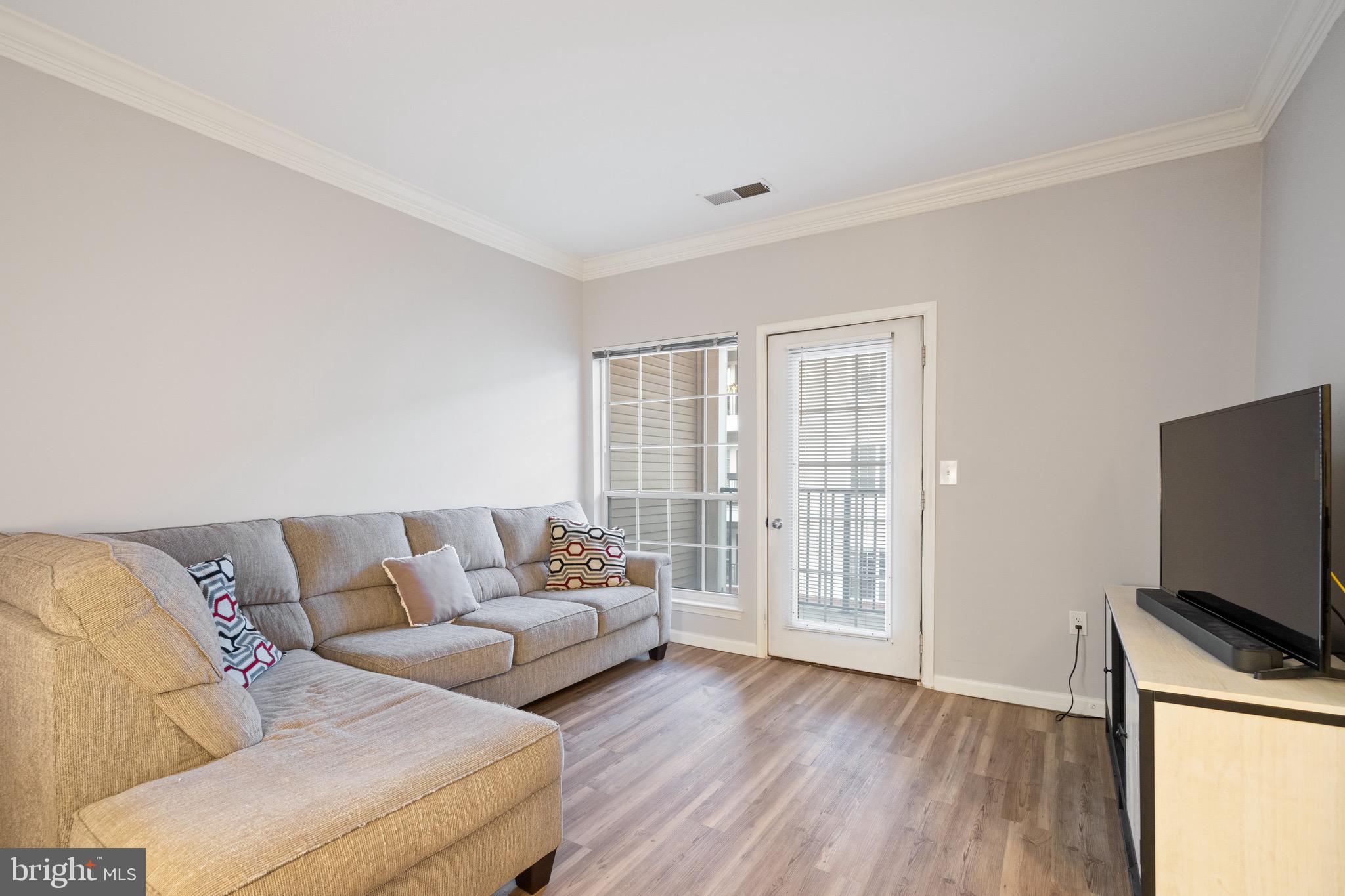 EXCHANGE AT VAN DORN - Residential Lease