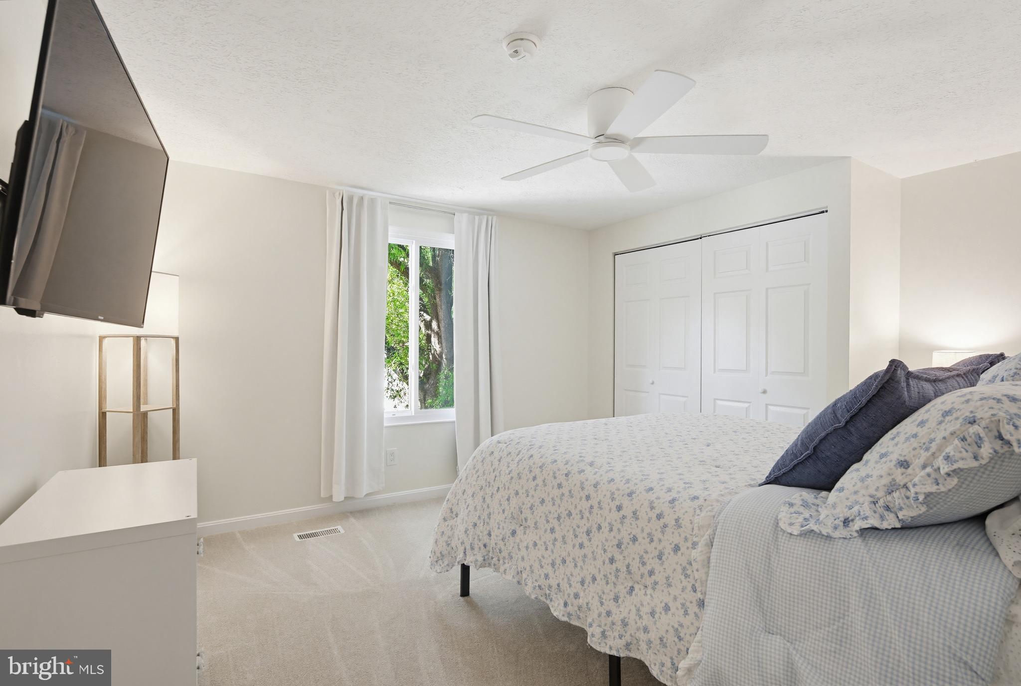 HARMANS WOODS - Residential