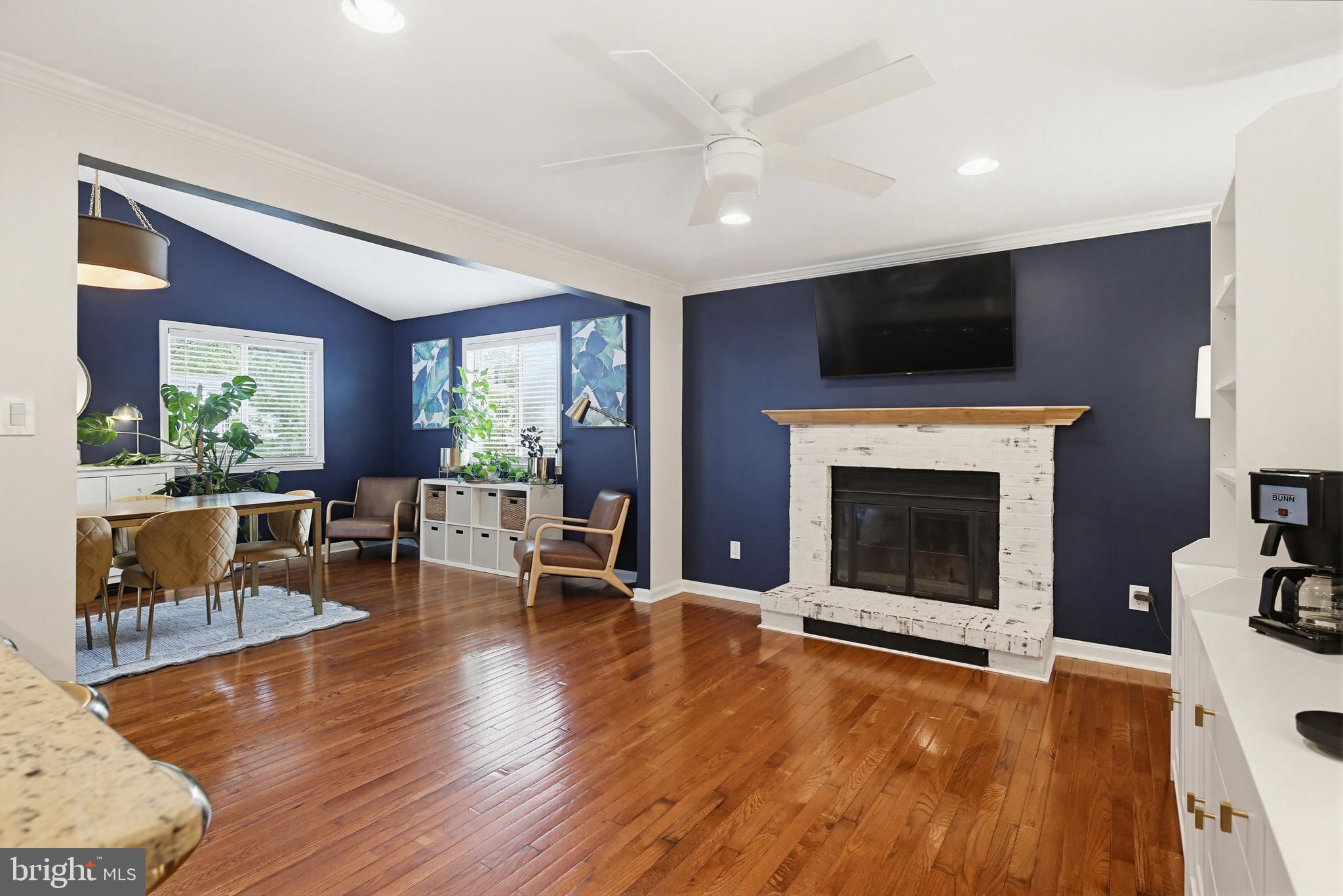 HARMANS WOODS - Residential