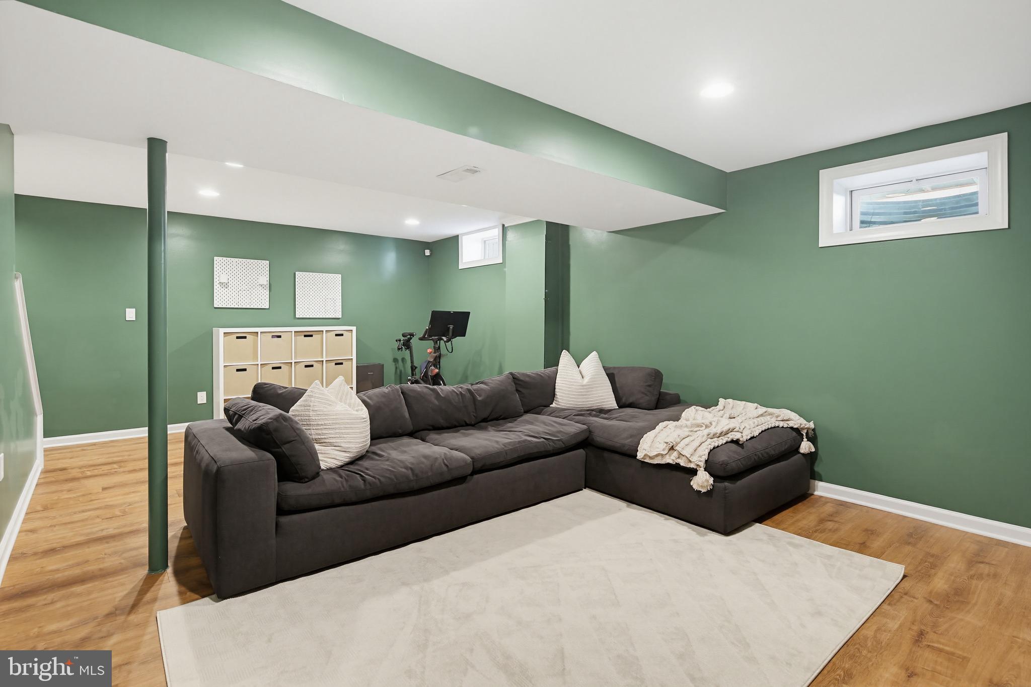 HARMANS WOODS - Residential